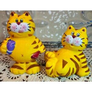 NWT Large Cartoon Style Tabby Striped Cats Salt & Pepper Shakers